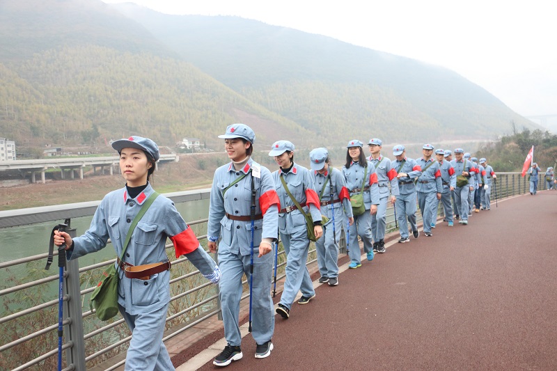 重走长征路